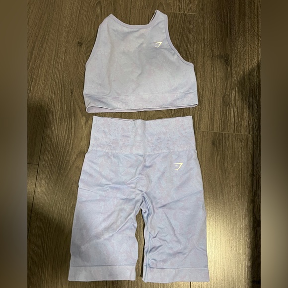 Gymshark sports bra and 7” bike short set - Picture 1 of 2
